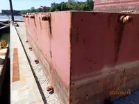 बार्ज बिक्री के लिए
