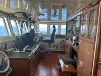 ट्रॉलर बिक्री के लिए