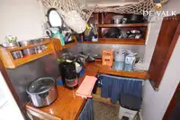 अनुसंधान पोत बिक्री के लिए