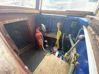 नौका पोत बेचने के लिए