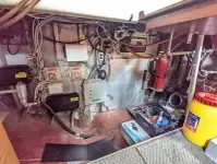 कार्य नौकाएँ बिक्री के लिए