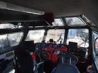 क्रू बोट बिक्री के लिए