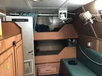 ट्रॉलर बिक्री के लिए