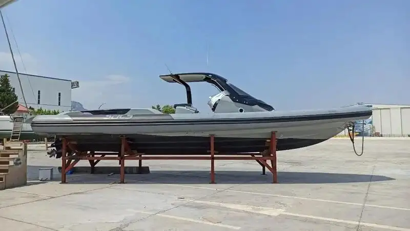 कठोर इन्फ्लेटेबल बोट बिक्री के लिए