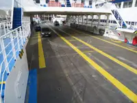 नौका पोत बेचने के लिए