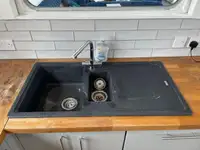 टोबोट बेचने के लिए