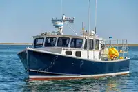 Purse seiner बेचने के लिए
