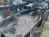 ट्रॉलर बिक्री के लिए