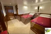 क्रूज जहाज बिक्री के लिए