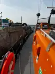 क्रू बोट बिक्री के लिए
