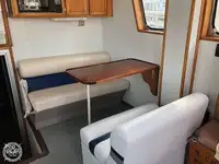 ट्रॉलर बिक्री के लिए