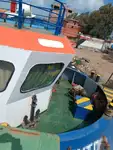 कार्य नौकाएँ बेचने के लिए