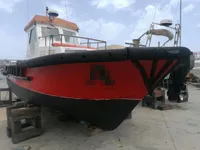 कार्य नौकाएँ बिक्री के लिए