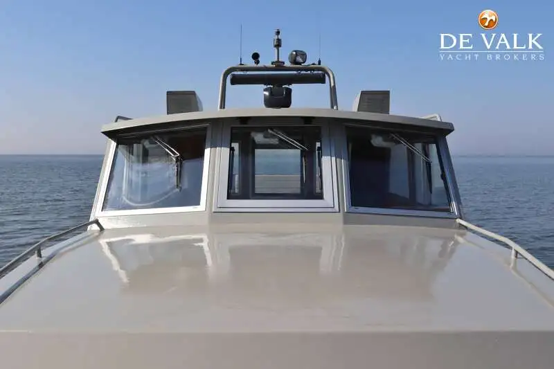 गश्ती नाव बिक्री के लिए