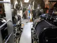 गश्ती नाव बिक्री के लिए