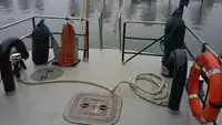 गश्ती नाव बिक्री के लिए