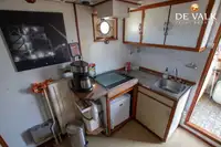 गश्ती नाव बिक्री के लिए