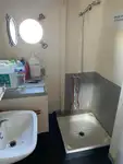 टोबोट बेचने के लिए
