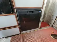 लाइफबोट बिक्री के लिए