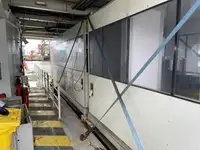 कंटेनर जहाज बिक्री के लिए
