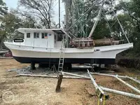 Trawler बेचने के लिए
