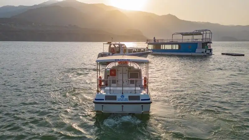 क्रूज जहाज बिक्री के लिए