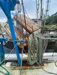 Trawler बेचने के लिए