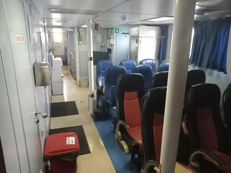 क्रू बोट बिक्री के लिए