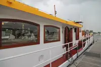 क्रूज जहाज बिक्री के लिए