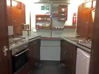 टोबोट बेचने के लिए