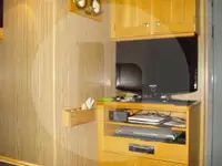 ट्रॉलर बिक्री के लिए