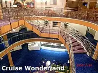 क्रूज जहाज बेचने के लिए