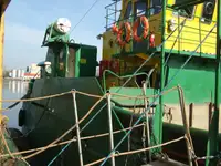 बार्ज बिक्री के लिए