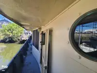ट्रॉलर बिक्री के लिए