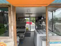 कटमरैन बेचने के लिए
