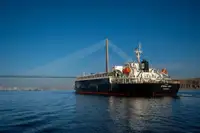 Ro-Ro ship बेचने के लिए
