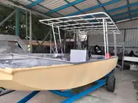 कार्य नौकाएँ बेचने के लिए