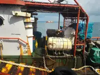 कार्य नौकाएँ बिक्री के लिए