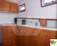 कार्य नौकाएँ बिक्री के लिए