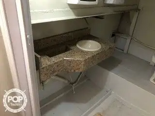 आपूर्ति जहाज बिक्री के लिए