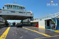 Ro-Ro ship बेचने के लिए