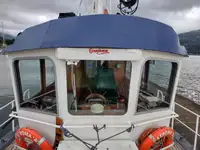 पायलट बोट बिक्री के लिए
