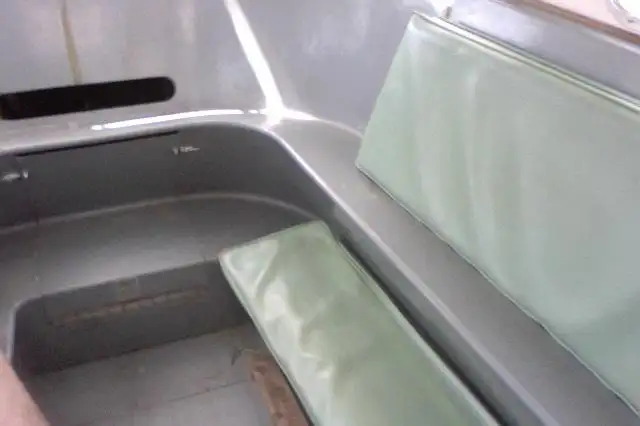 क्रू बोट बिक्री के लिए