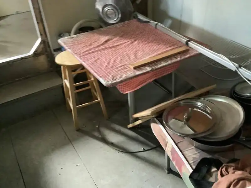 कार्य नौकाएँ बिक्री के लिए