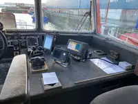 क्रू बोट बिक्री के लिए