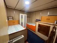 कार्य नौकाएँ बिक्री के लिए
