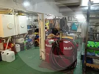 क्रेन जहाज बिक्री के लिए