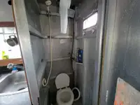 लाइफबोट बिक्री के लिए