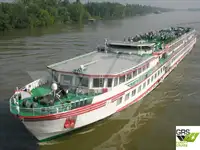 क्रूज जहाज बिक्री के लिए