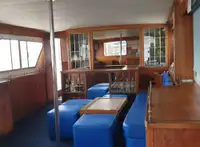 क्रूज जहाज बिक्री के लिए